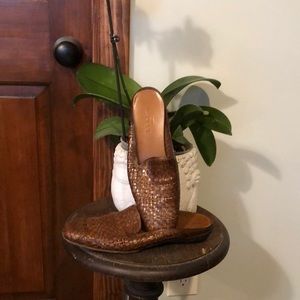 Sesto Meucci Brown Woven Flats